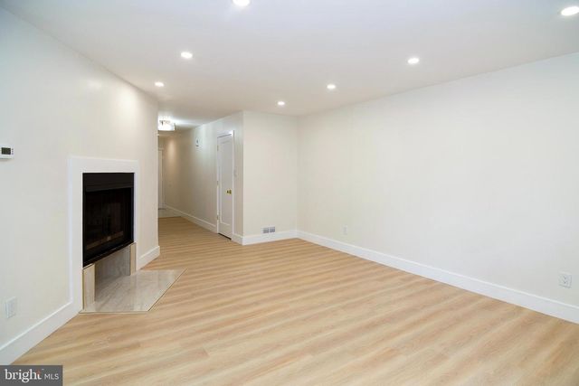501-A MULBERRY CV, Mount Laurel, NJ 08054