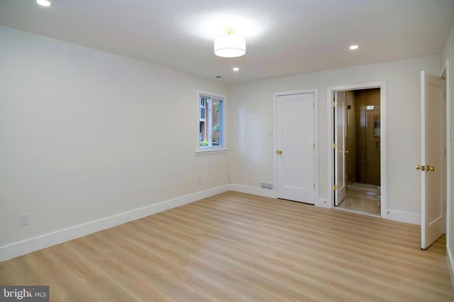 501-A MULBERRY CV, Mount Laurel, NJ 08054
