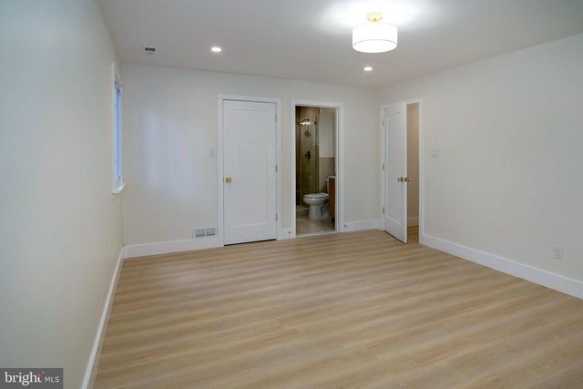 501-A MULBERRY CV, Mount Laurel, NJ 08054