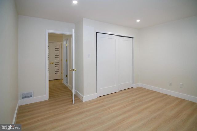 501-A MULBERRY CV, Mount Laurel, NJ 08054