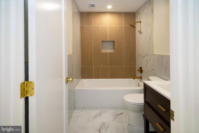 501-A MULBERRY CV, Mount Laurel, NJ 08054