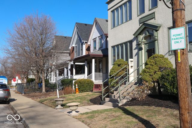 919 Broadway Street APT F, Indianapolis, IN 46202