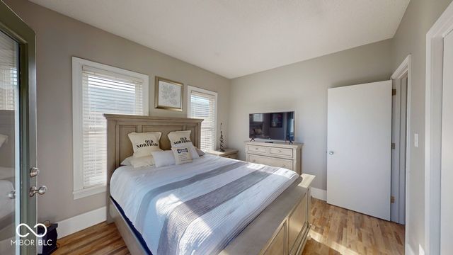 919 Broadway Street APT F, Indianapolis, IN 46202