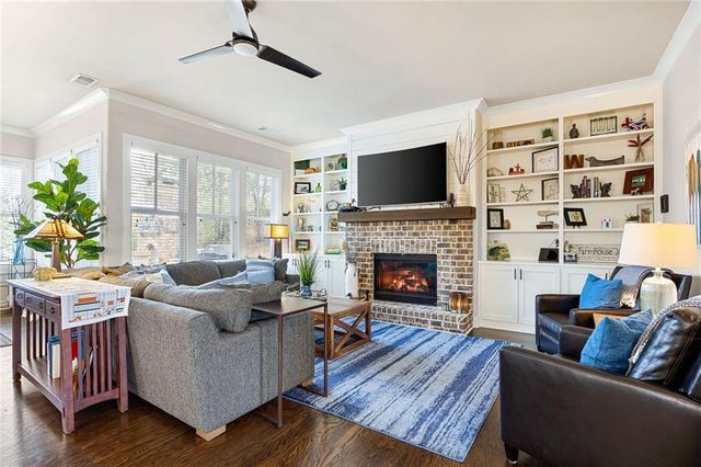 1129 Oakdale Drive SE, Smyrna, GA 30080