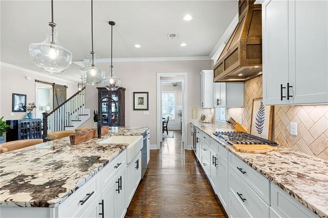 1129 Oakdale Drive SE, Smyrna, GA 30080