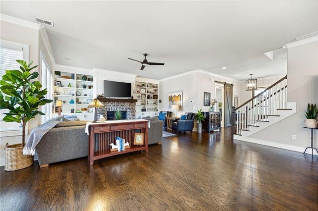 1129 Oakdale Drive SE, Smyrna, GA 30080