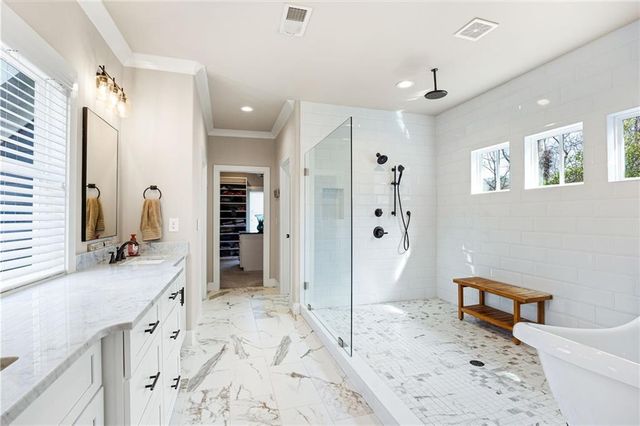 1129 Oakdale Drive SE, Smyrna, GA 30080