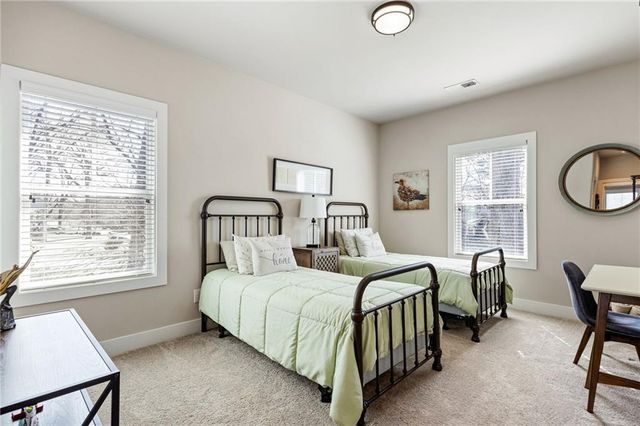 1129 Oakdale Drive SE, Smyrna, GA 30080