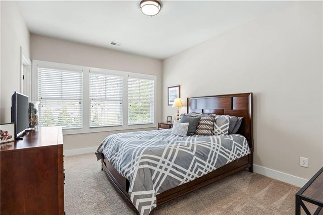 1129 Oakdale Drive SE, Smyrna, GA 30080