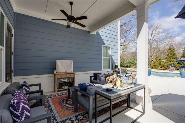 1129 Oakdale Drive SE, Smyrna, GA 30080