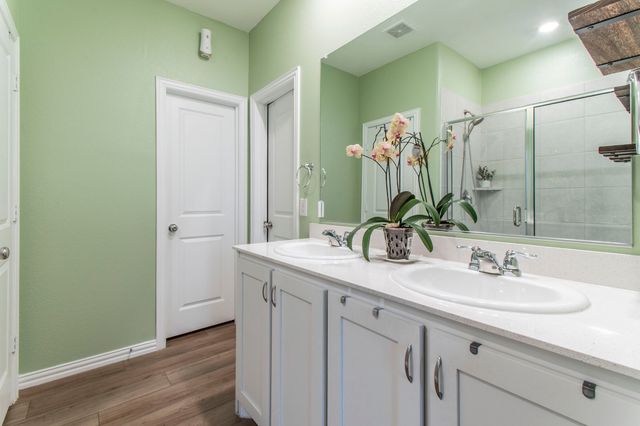 3741 Maroon Creek Road, Aubrey, TX 76227