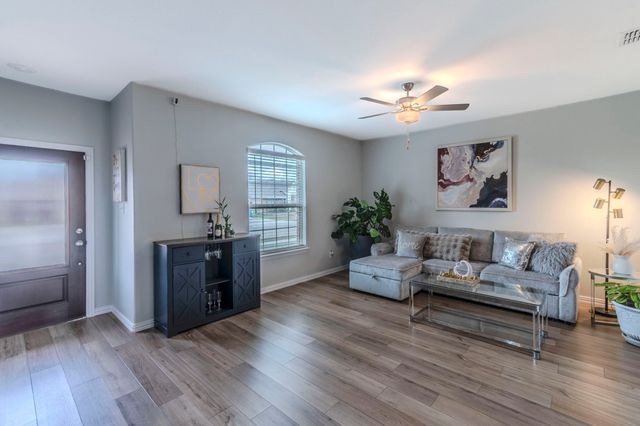 3741 Maroon Creek Road, Aubrey, TX 76227