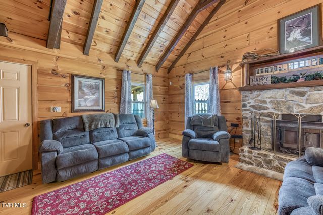 501 Two Branch Lane, Mountain City, TN 37683