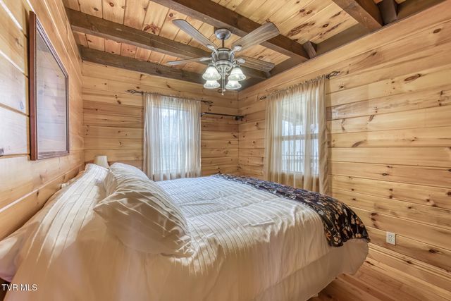501 Two Branch Lane, Mountain City, TN 37683