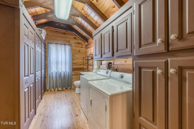 501 Two Branch Lane, Mountain City, TN 37683