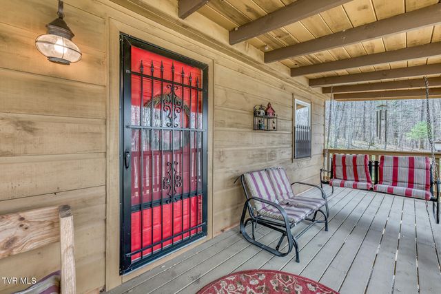 501 Two Branch Lane, Mountain City, TN 37683