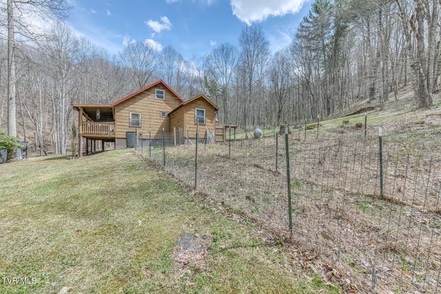 501 Two Branch Lane, Mountain City, TN 37683