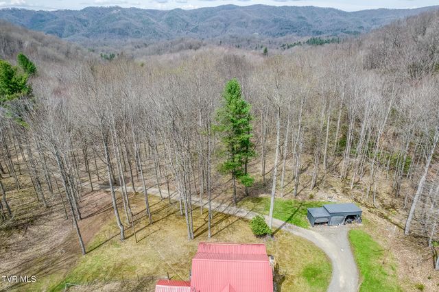 501 Two Branch Lane, Mountain City, TN 37683