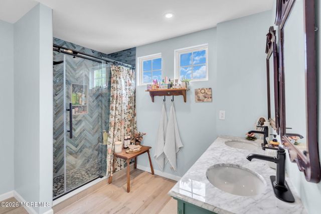 5 James Drive, Waretown, NJ 08758