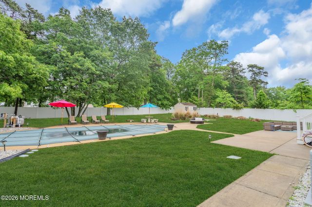 5 James Drive, Waretown, NJ 08758