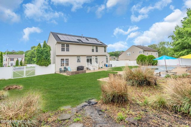 5 James Drive, Waretown, NJ 08758