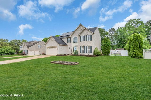 5 James Drive, Waretown, NJ 08758