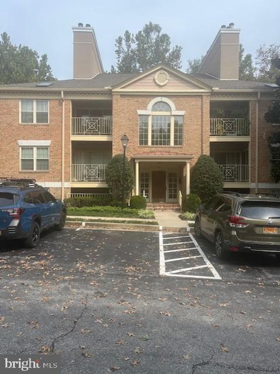 14217 QUAIL CREEK WAY #302, Sparks Glencoe, MD 21152