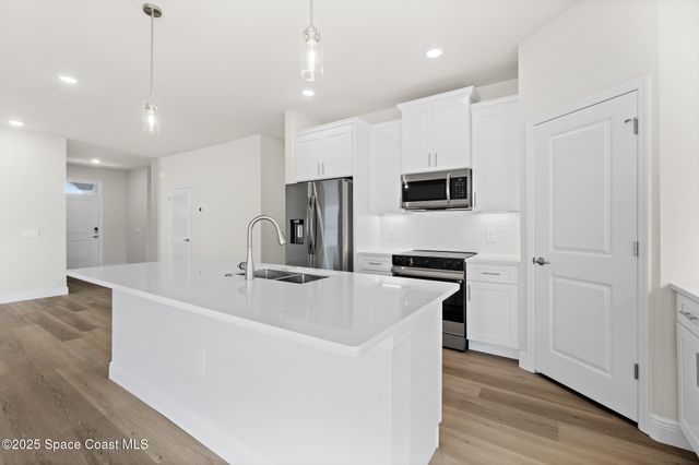 2182 Oklahoma Avenue SW, Palm Bay, FL 32908