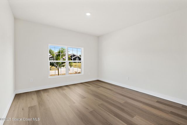 2182 Oklahoma Avenue SW, Palm Bay, FL 32908