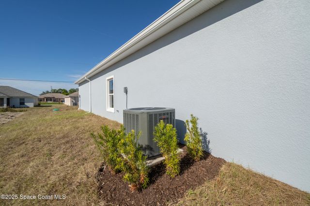 2182 Oklahoma Avenue SW, Palm Bay, FL 32908