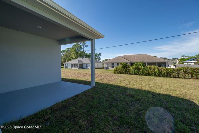 2182 Oklahoma Avenue SW, Palm Bay, FL 32908