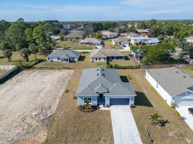 2182 Oklahoma Avenue SW, Palm Bay, FL 32908