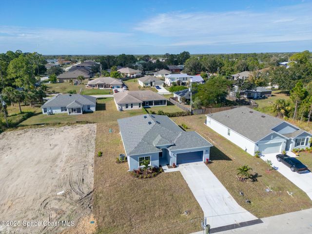 2182 Oklahoma Avenue SW, Palm Bay, FL 32908
