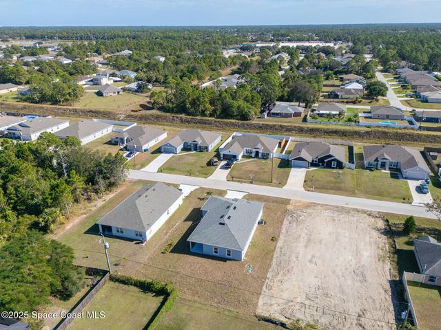 2182 Oklahoma Avenue SW, Palm Bay, FL 32908