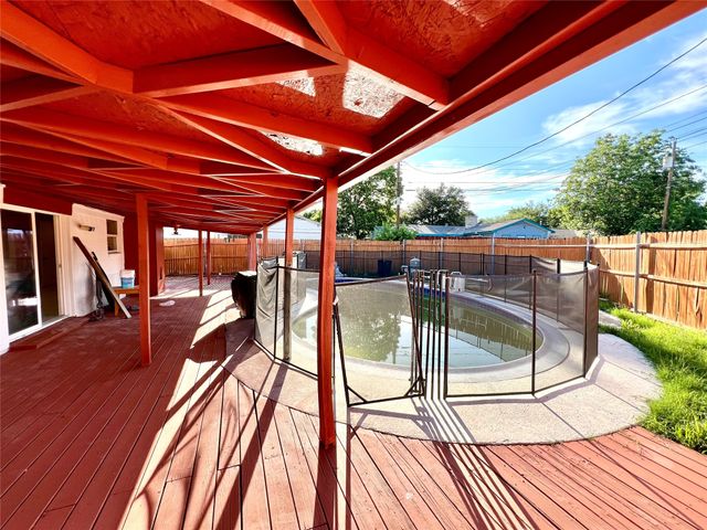4009 Finley Road, Irving, TX 75062