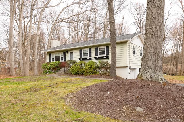12 Julie Drive, Fishkill, NY 12533
