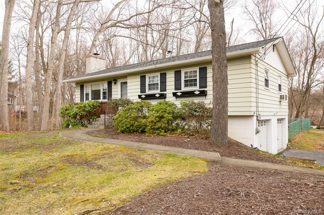 12 Julie Drive, Fishkill, NY 12533