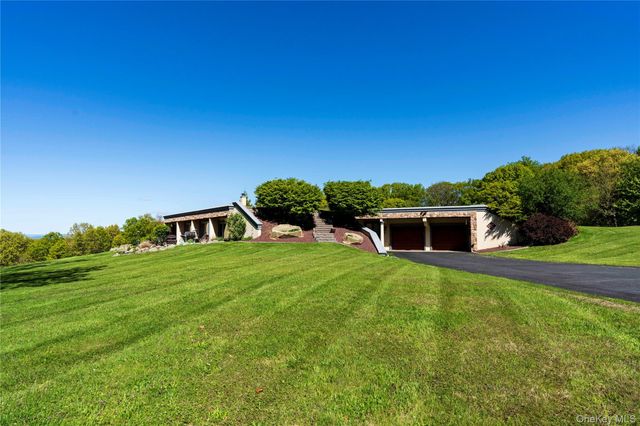 115 N Smith Road, Lagrangeville, NY 12540