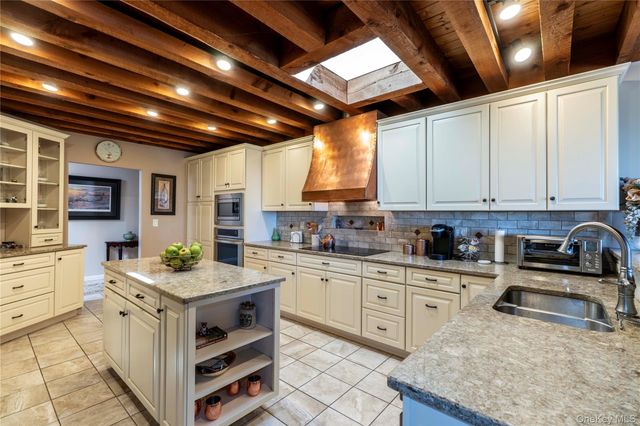 115 N Smith Road, Lagrangeville, NY 12540