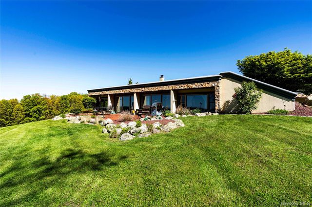 115 N Smith Road, Lagrangeville, NY 12540