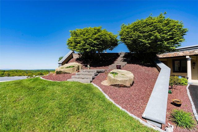 115 N Smith Road, Lagrangeville, NY 12540