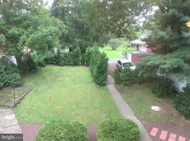 433 EASTON RD, Riegelsville, PA 18077