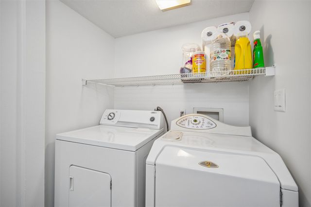 1032 S 50th Place, West Des Moines, IA 50265