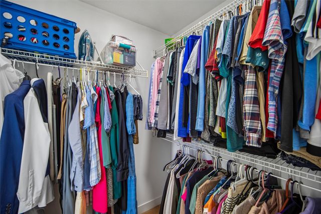 1032 S 50th Place, West Des Moines, IA 50265