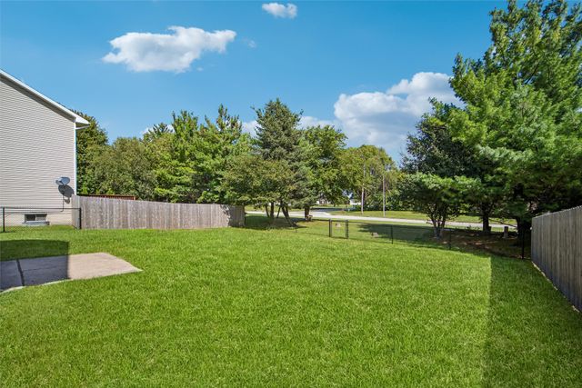 1032 S 50th Place, West Des Moines, IA 50265