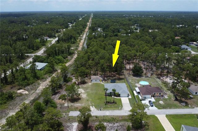 1205 Lake AVE, Lehigh Acres, FL 33972