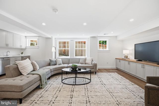 3707 MILITARY RD NW, Washington, DC 20015