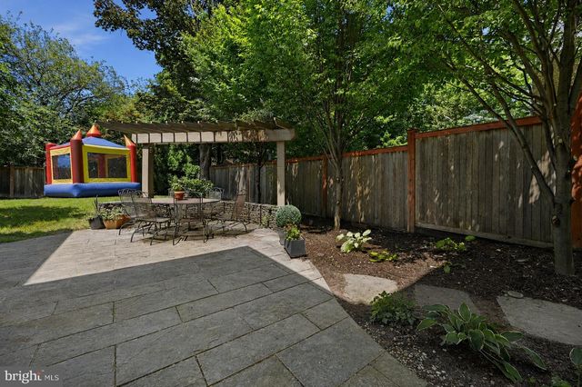 3707 MILITARY RD NW, Washington, DC 20015