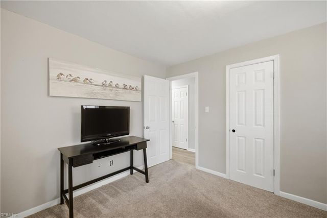 4945 Blackfoot CRES, Virginia Beach, VA 23462