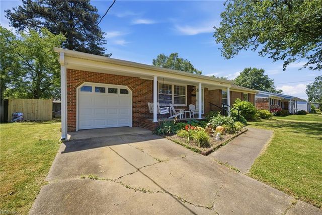 4945 Blackfoot CRES, Virginia Beach, VA 23462